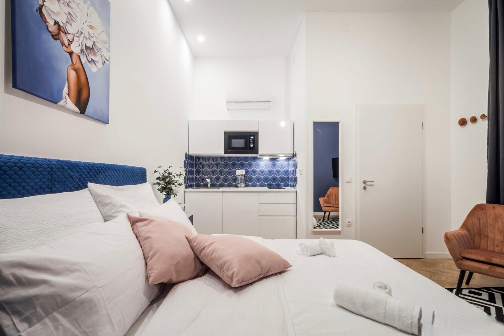 D58 - Grand Boulevard Royal Apartment - Best Location By Bqa 布达佩斯 外观 照片